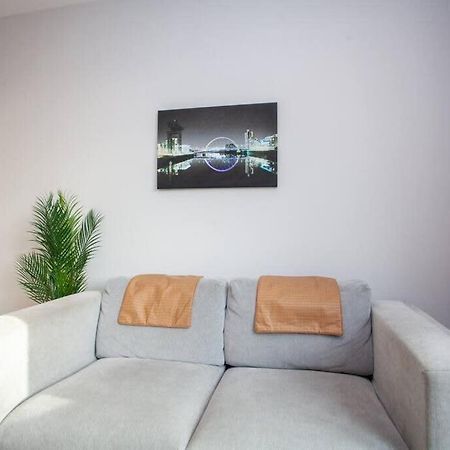 1 Bedroom Apartment In Very Central Location Глазго Экстерьер фото